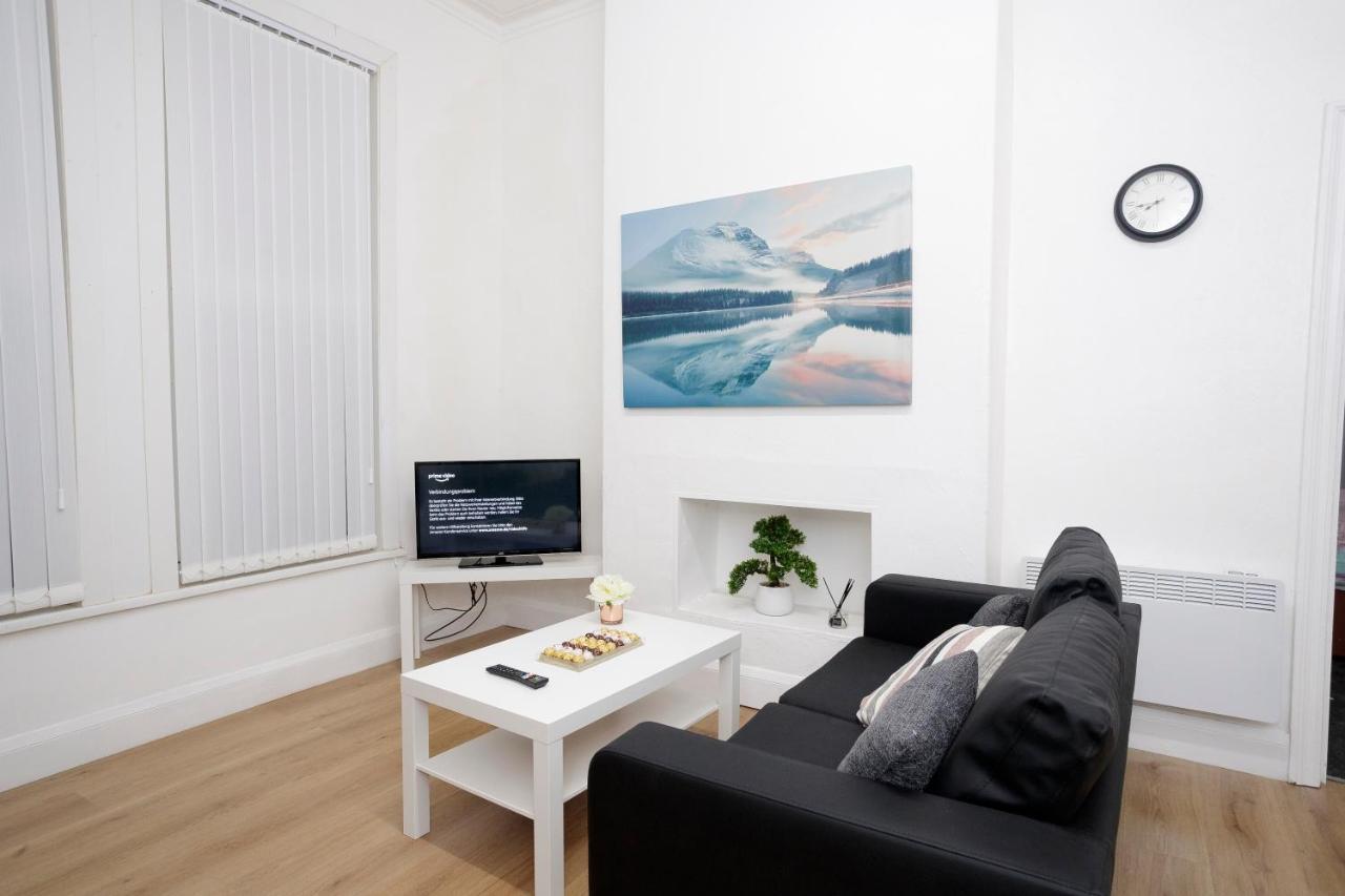 Kirkstall Serviced Apartments Leeds リーズ エクステリア 写真