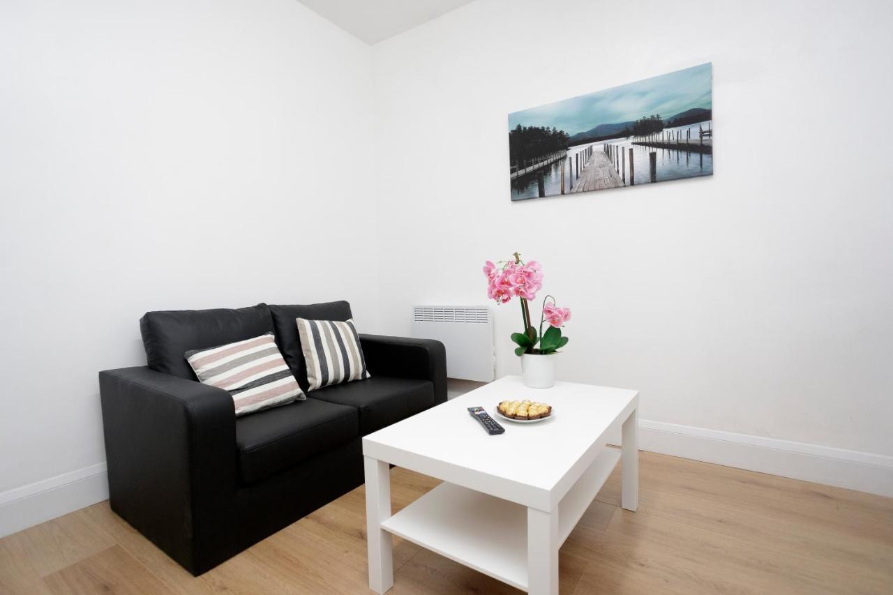 Kirkstall Serviced Apartments Leeds リーズ エクステリア 写真