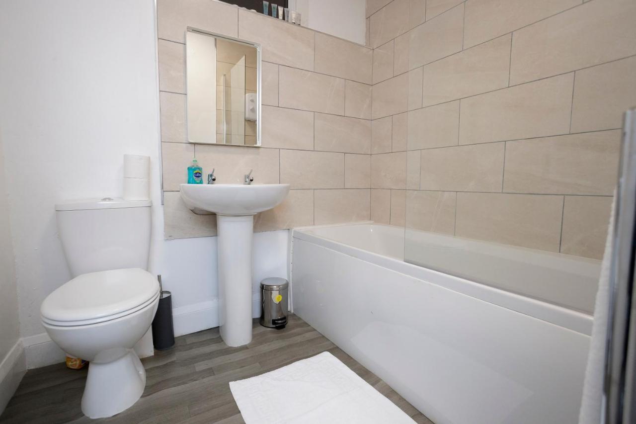 Kirkstall Serviced Apartments Leeds リーズ エクステリア 写真